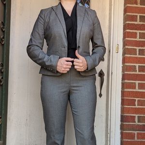 ANN TAYLOR Signature Blazer